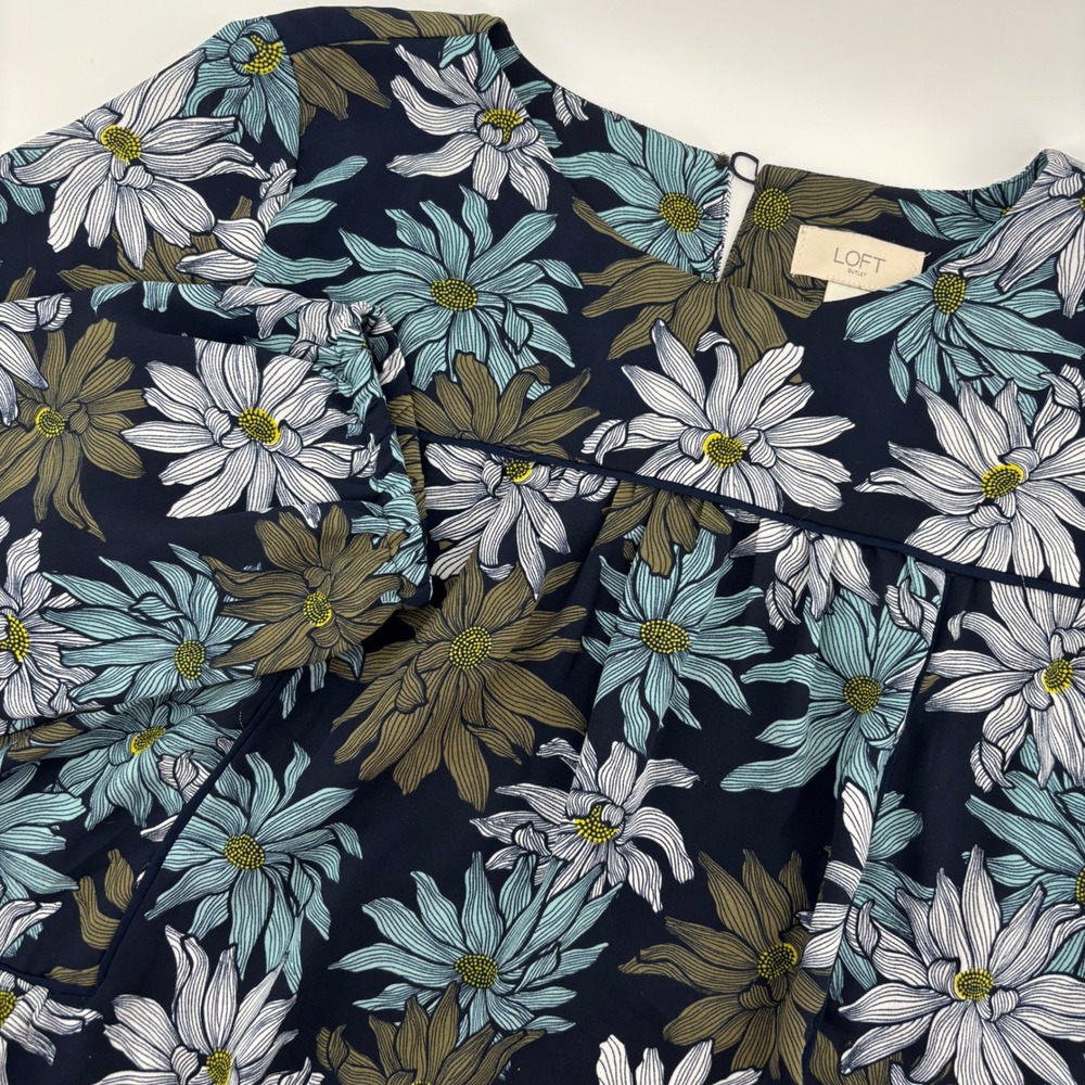 Loft Outlet Floral Blouse Womens XS‎ Navy Blue Excellent Peplum Long Sleeve Top
